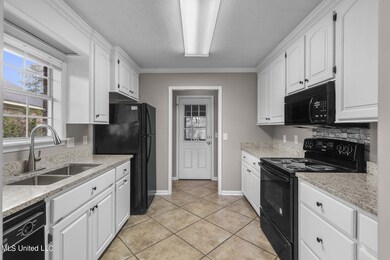 11-web-or-mls-127 Holmar-2-5