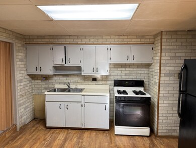 17226 Community St, Lansing, IL 60438 - photo 7