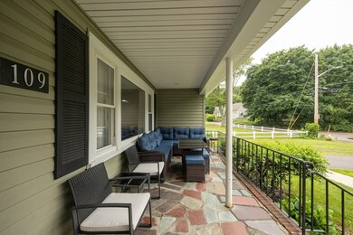 109 Circle Dr, Wrentham, MA 02093 - photo 3