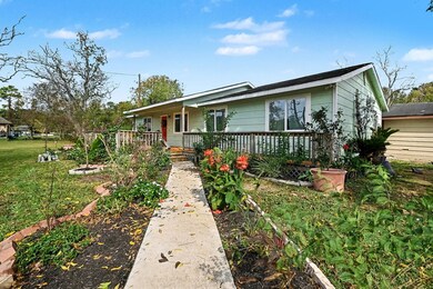 1627 Texas Ave, League City, TX 77573 - photo 3