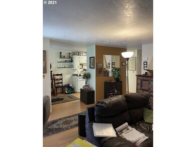 599 Coburg Rd unit 1A, Eugene, OR 97401 - photo 2