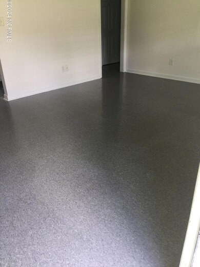 231 Lakewood Dr unit A, Jacksonville, NC 28546 - photo 3