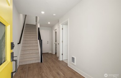 9010 NE 203rd Ct unit C, Bothell, WA 98011 - photo 3