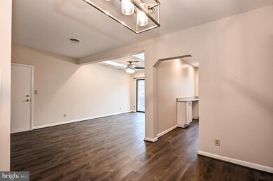 205 Skyhill Rd unit 7, Alexandria, VA 22314 - photo 4