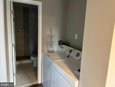 912 North Ave unit B, Sykesville, MD 21784 - photo 7