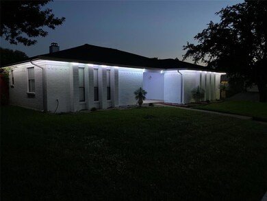 1400 Storm Ct E, Bedford, TX 76022 - photo 2