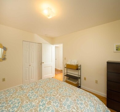146 Beaconsfield Rd unit 2, Brookline, MA 02445 - photo 3