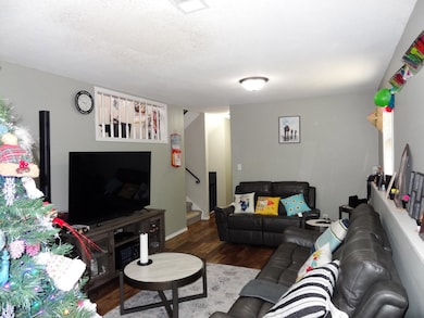 1009 S Dalton Dr, Wichita, KS 67207 - photo 5