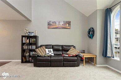06-Living Room_SOPH6336