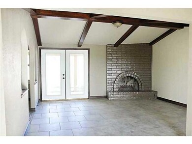 1620 Vista de Oro Dr, El Paso, TX 79935 - photo 4