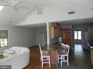 12 Lions Dr, Morrisville, PA 19067 - photo 7