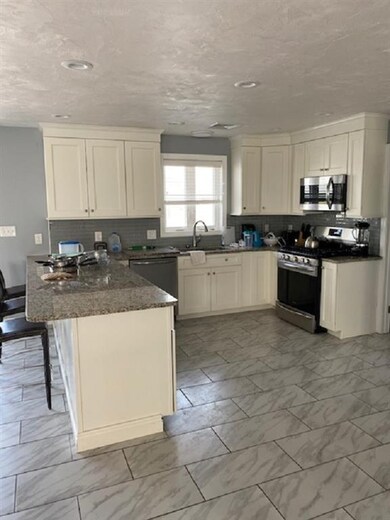 207 Ocean Blvd unit D, Seabrook, NH 03874 - photo 3