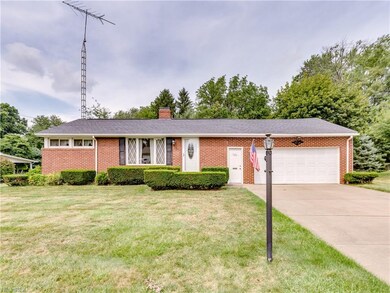 This unique 3 bedroom ranch located in Plain local