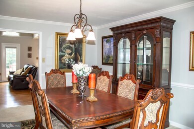 8639 Cross Chase Ct, Fairfax Station, VA 22039 - photo 6