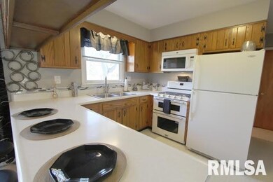 4734 N Koerner Rd, Peoria, IL 61615 - photo 5