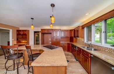 4405 Old Trace Ct, Floyds Knobs, IN 47119 - photo 2