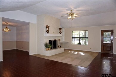 2204 2204 Pollard, Tyler, TX 75701 - photo 3