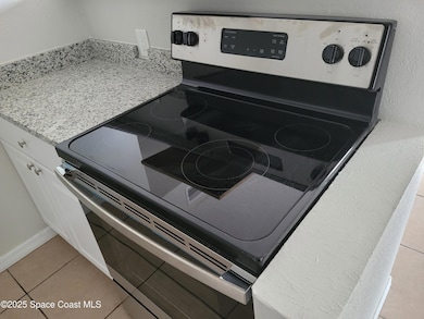 Bouganvillea 15 Kitchen 2