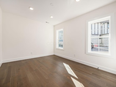 006__N 2015 102 W 5th Ave 006