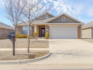 13 Evermore Ln, Yukon, OK 73099 - photo 2