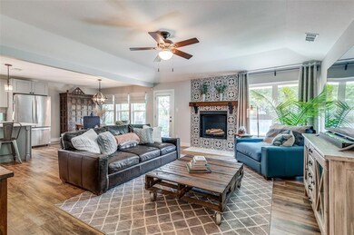 5632 Newman Dr, North Richland Hills, TX 76180 - photo 5