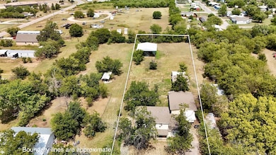 1115 Old Jacksboro Rd, Graham, TX 76450 - photo 3