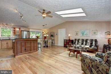 3008 Gatepost Ln, Herndon, VA 20171 - photo 6