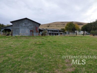 1403 4th St, Asotin, WA 99402 - photo 6