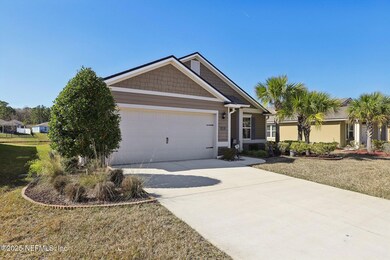 3-web-or-mls-Palace Dr-003