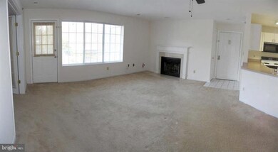 9 Tintern Ct unit 204, Lutherville Timonium, MD 21093 - photo 2