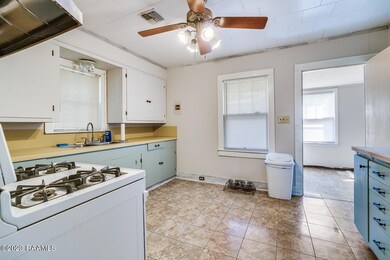 Kitchen 1