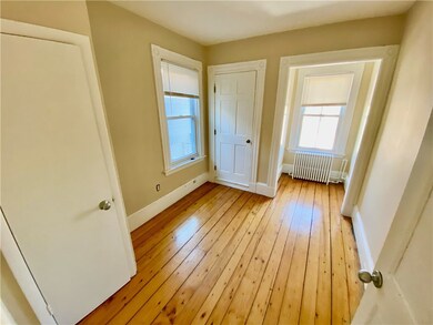 67 Roseneath Ave unit 2, Newport, RI 02840 - photo 4