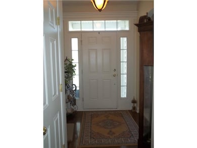 Entry/Foyer.