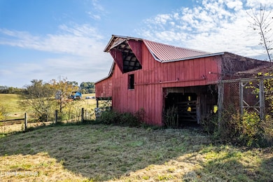 426 Keeble Rd, Maryville, TN 37804 - photo 3