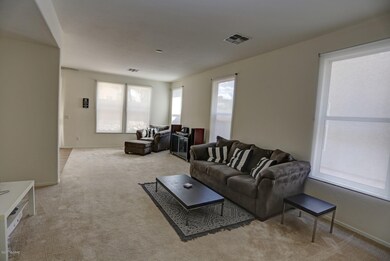 2675_living1