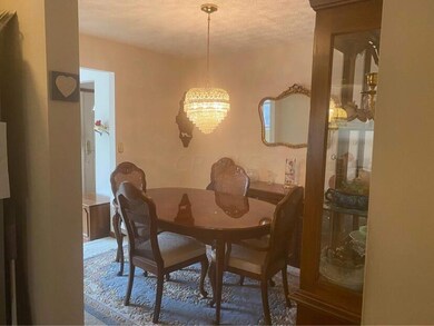 Formal Dining
