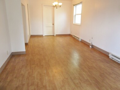 2305 9th St, Tillamook, OR 97141 - photo 3