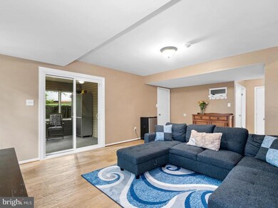 1323 Rock Chapel Rd, Herndon, VA 20170 - photo 6