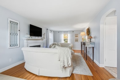 42 Redstone Dr, Springfield, MA 01118 - photo 7