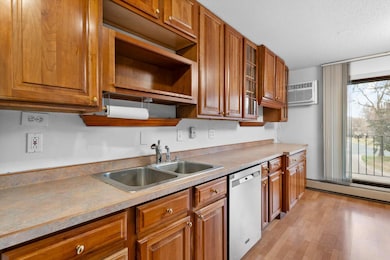 3431 Kent St unit 801, Saint Paul, MN 55126 - photo 6