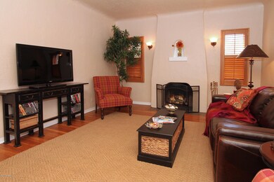 Living Room w/Fireplace #2