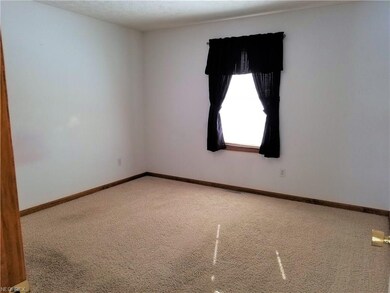 122 Harvest Ct unit 1, Lagrange, OH 44050 - photo 6