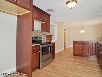 70 Firglade Dr, Cranston, RI 02920 - photo 7