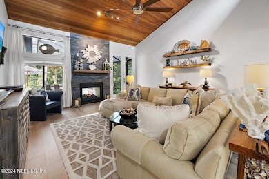 2020 Vela Norte Cir Living Room 3