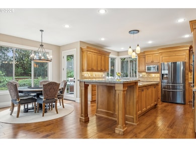 13932 Sundeleaf Dr, Lake Oswego, OR 97034 - photo 4