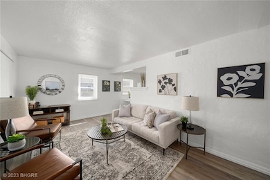 2318 56th St, Des Moines, IA 50310 - photo 5