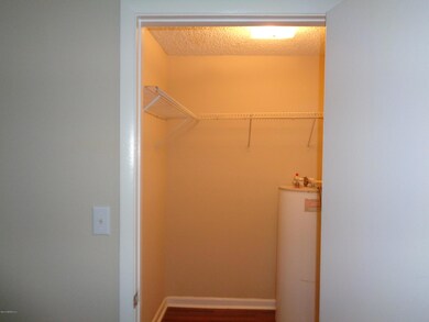 5164 Alpha Ave unit 1 (REAR), Jacksonville, FL 32205 - photo 7