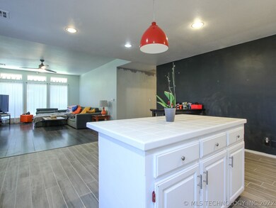 3709 S 200th East Ave, Broken Arrow, OK 74014 - photo 6