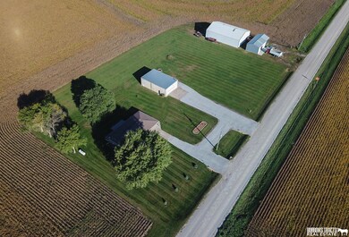 8206 310th St, Murdock, NE 68407 - photo 3