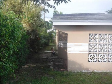 7809 Juniper St, Miramar, FL 33023 - photo 2